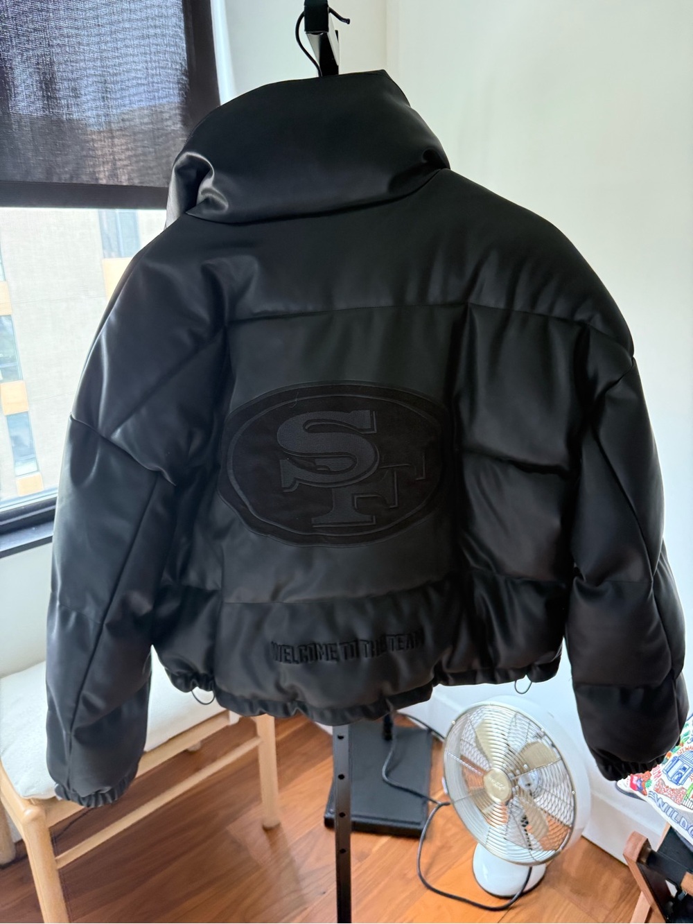 NFL Black Quilted Off-Season Jacket - San Francisco 49ers - Medium - Picture 2 of 3